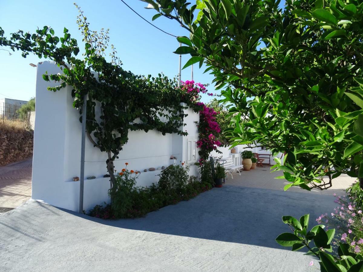 Matilda Milos - Cycladic Living Apartment Triovasálos Екстериор снимка